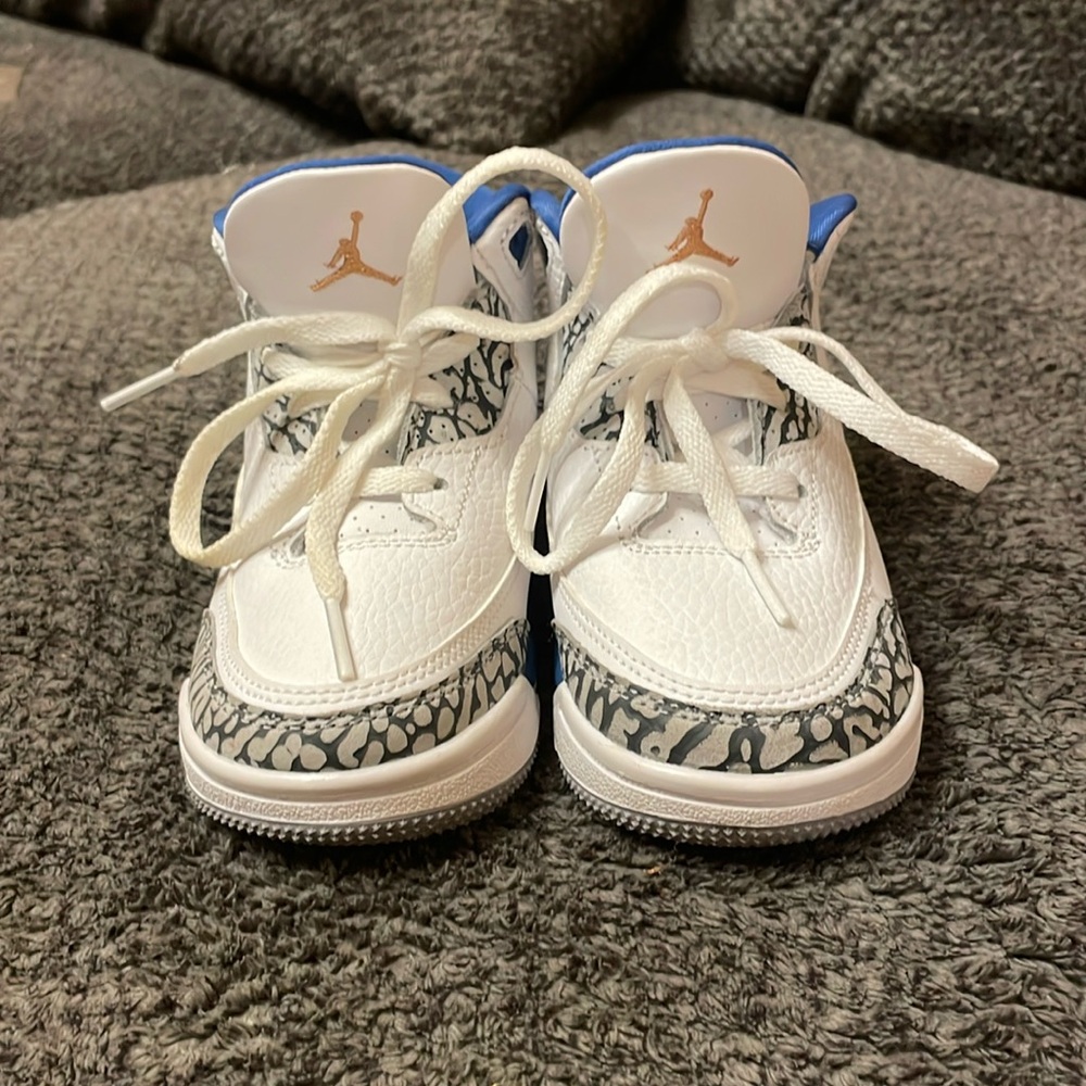 Barely worn Jordan 3s.